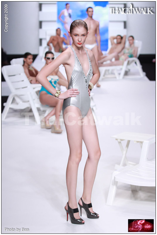 แฟชั่นโชว์ชุดว่ายน้ำสุดเซ็กซี่ จากเวที  BIFW2009
