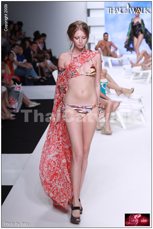 แฟชั่นโชว์ชุดว่ายน้ำสุดเซ็กซี่ จากเวที  BIFW2009