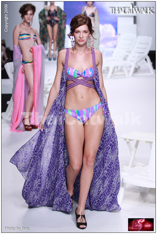 แฟชั่นโชว์ชุดว่ายน้ำสุดเซ็กซี่ จากเวที  BIFW2009