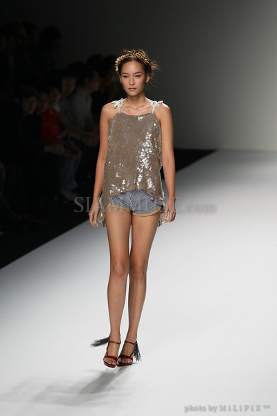 แฟชั่นโชว์ : ELLE Fashion Week 2008 (4) /19 Oct 2008