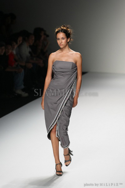 แฟชั่นโชว์ : ELLE Fashion Week 2008 (4) /19 Oct 2008