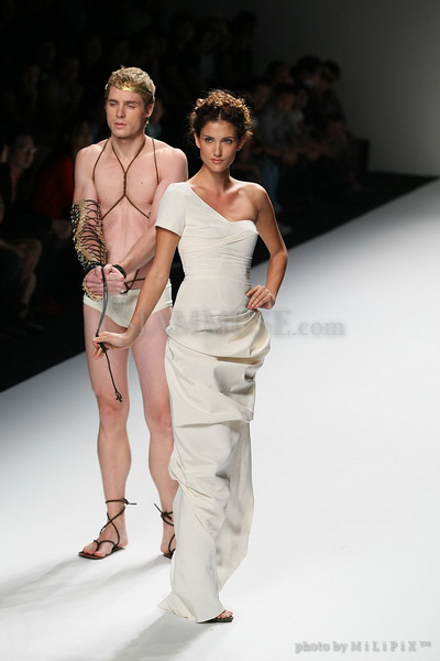 แฟชั่นโชว์ : ELLE Fashion Week 2008 (4) /19 Oct 2008