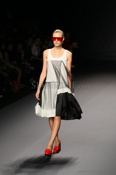 แฟชั่นโชว์ : ELLE Fashion Week 2008 (4) /19 Oct 2008