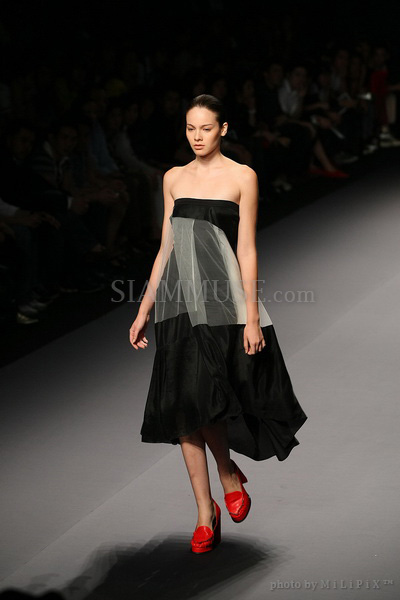 แฟชั่นโชว์ : ELLE Fashion Week 2008 (4) /19 Oct 2008