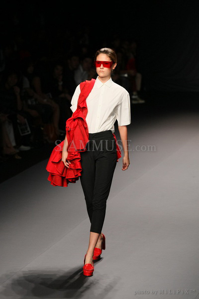 แฟชั่นโชว์ : ELLE Fashion Week 2008 (4) /19 Oct 2008