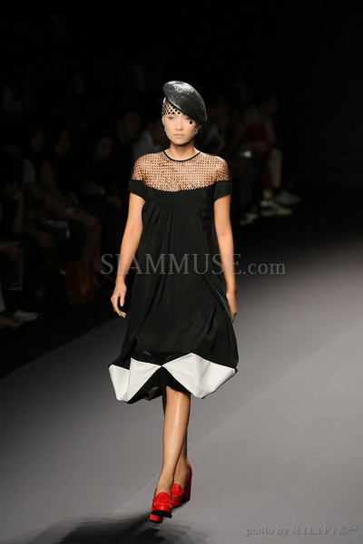 แฟชั่นโชว์ : ELLE Fashion Week 2008 (4) /19 Oct 2008