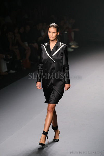 แฟชั่นโชว์ : ELLE Fashion Week 2008 (4) /19 Oct 2008