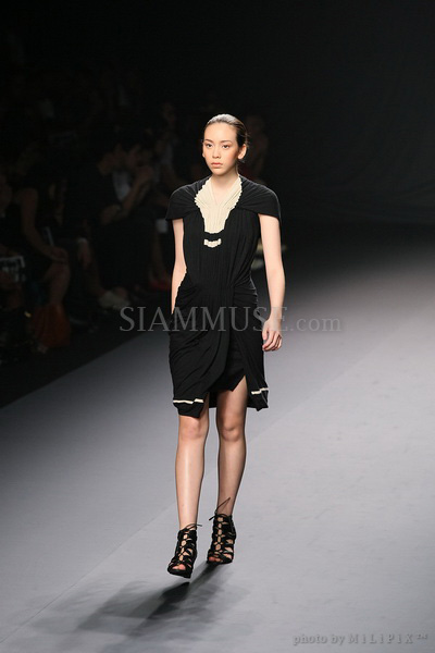 แฟชั่นโชว์ : ELLE Fashion Week 2008 (4) /19 Oct 2008