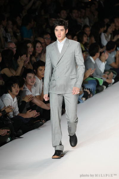 แฟชั่นโชว์ : ELLE Fashion Week 2008 (4) /19 Oct 2008