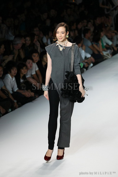 แฟชั่นโชว์ : ELLE Fashion Week 2008 (4) /19 Oct 2008