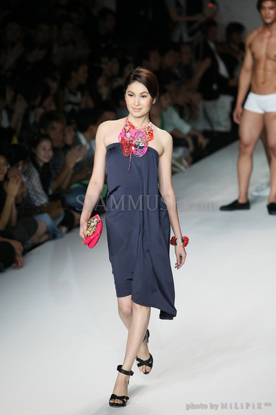 แฟชั่นโชว์ : ELLE Fashion Week 2008 (4) /19 Oct 2008