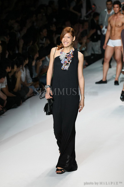 แฟชั่นโชว์ : ELLE Fashion Week 2008 (4) /19 Oct 2008