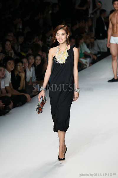 แฟชั่นโชว์ : ELLE Fashion Week 2008 (4) /19 Oct 2008