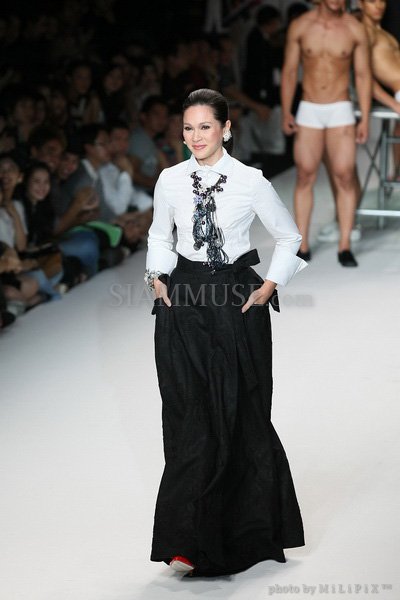 แฟชั่นโชว์ : ELLE Fashion Week 2008 (4) /19 Oct 2008