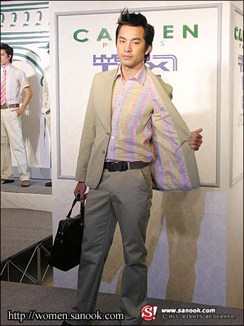 แฟชั่นโชว์สุดชิค ต้อนรับหน้าฝนโดยเฉพาะ