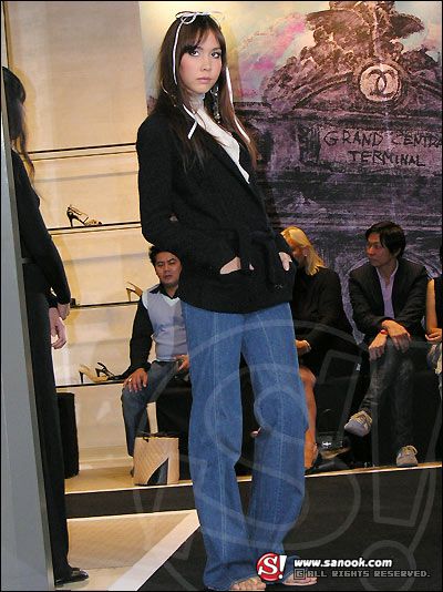 CHANEL Cruise 2006-2007 RTW Collection Show
