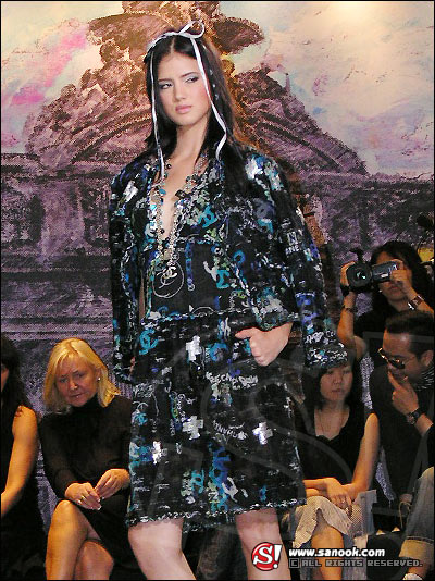 CHANEL Cruise 2006-2007 RTW Collection Show