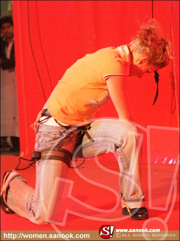 Esprit Vertical Catwalk