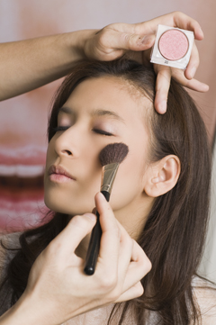 Pure Pink เมคอัพสีชมพู แต่งยังไงก็ไม่มีวันเอาต์