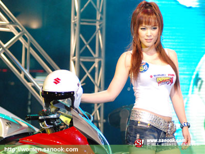 น้องหมี่เกี๊ยว เซ็กซี่โดนใจกรรมการ ซิว Suzuki-FHM Power Freak Girls