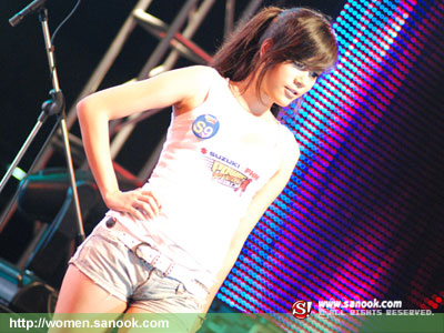 น้องหมี่เกี๊ยว เซ็กซี่โดนใจกรรมการ ซิว Suzuki-FHM Power Freak Girls