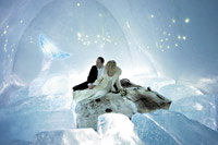 วิวาห์สุดยะเยือก ที่โบสถ์น้ำแข็งในสวีเดน!