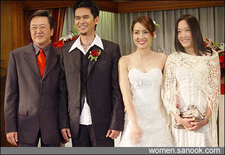 ย้อนอดีตภาพหวาน งานแต่งแมว นิโคล