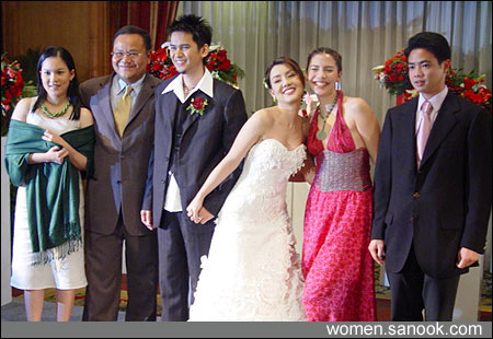 ย้อนอดีตภาพหวาน งานแต่งแมว นิโคล