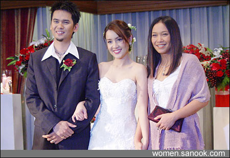 ย้อนอดีตภาพหวาน งานแต่งแมว นิโคล