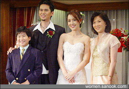 ย้อนอดีตภาพหวาน งานแต่งแมว นิโคล