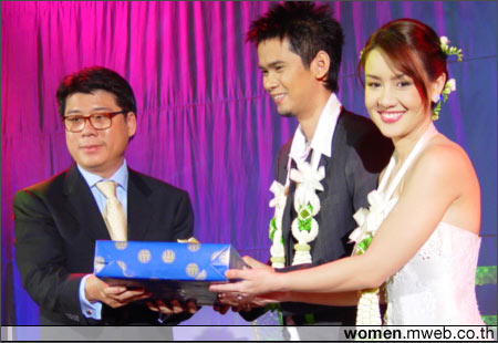 ย้อนอดีตภาพหวาน งานแต่งแมว นิโคล