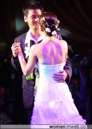 ย้อนอดีตภาพหวาน งานแต่งแมว นิโคล