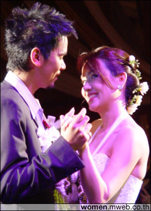 ย้อนอดีตภาพหวาน งานแต่งแมว นิโคล