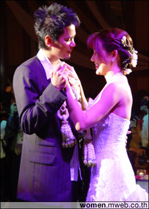 ย้อนอดีตภาพหวาน งานแต่งแมว นิโคล