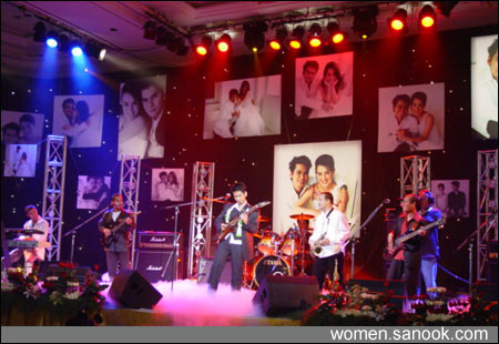 ย้อนอดีตภาพหวาน งานแต่งแมว นิโคล