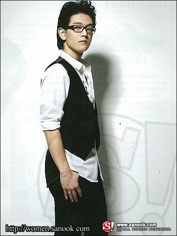 First Magazine: มีนาคม 2552