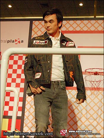 เปิดตัวหนุ่มคลีโอ 2008