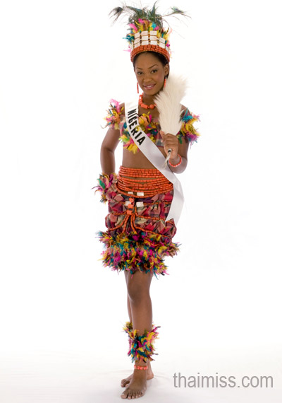 ผู้เข้าประกวดมิสยูนิเวิร์ส 2008 ในชุดประจำชาติ