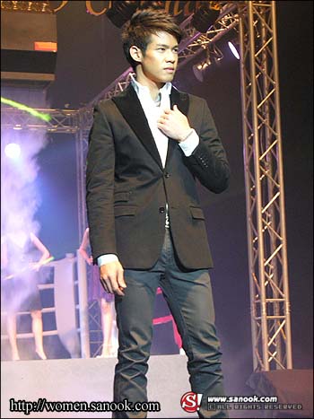 งานเปิดตัวเพชรสุดอลังการ