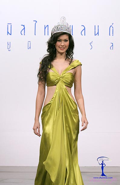 ชุดประจำชาติ และชุดราตรีของ แก้ม กวินตรา โพธิจักร ในการประกวด Miss Universe 2008