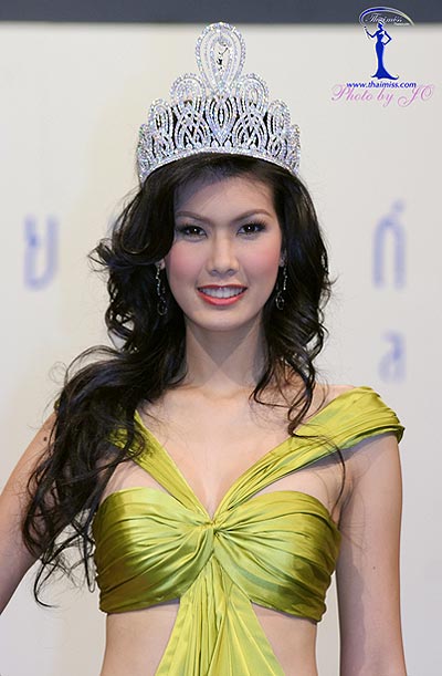 ชุดประจำชาติ และชุดราตรีของ แก้ม กวินตรา โพธิจักร ในการประกวด Miss Universe 2008