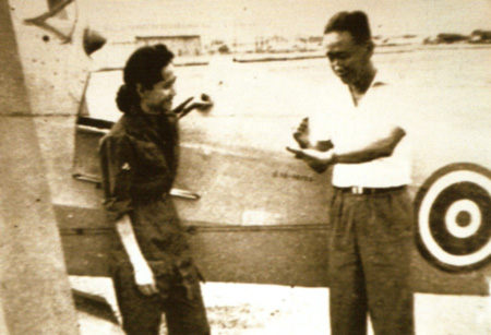 รวมพระฉายาลักษณ์ : สมเด็จพระเจ้าพี่นางเธอฯ / ห้องภาพที่ 2 :  เจริญพระชันษาสง่างาม