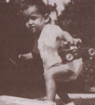 รวมพระฉายาลักษณ์ : สมเด็จพระเจ้าพี่นางเธอฯ / ห้องภาพที่ 1 : ครั้งทรงพระเยาว์