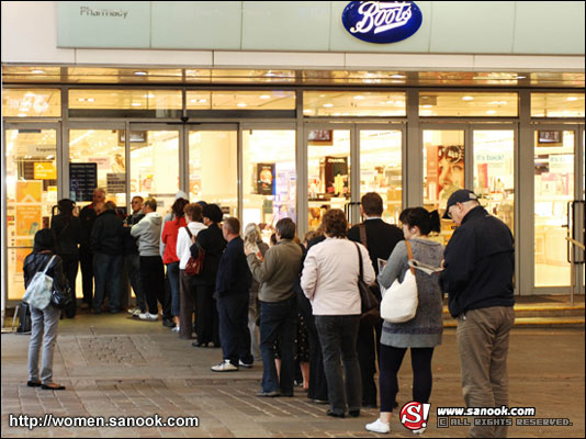 No7 Restore & Renew Beauty Serum