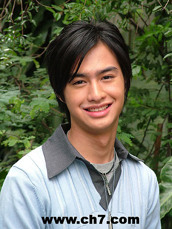 ธาวิน เยาวพลกุล