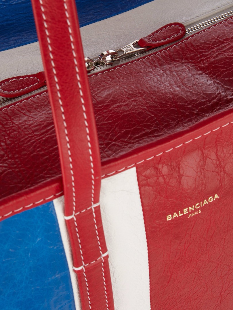 กระเป๋า Balenciaga