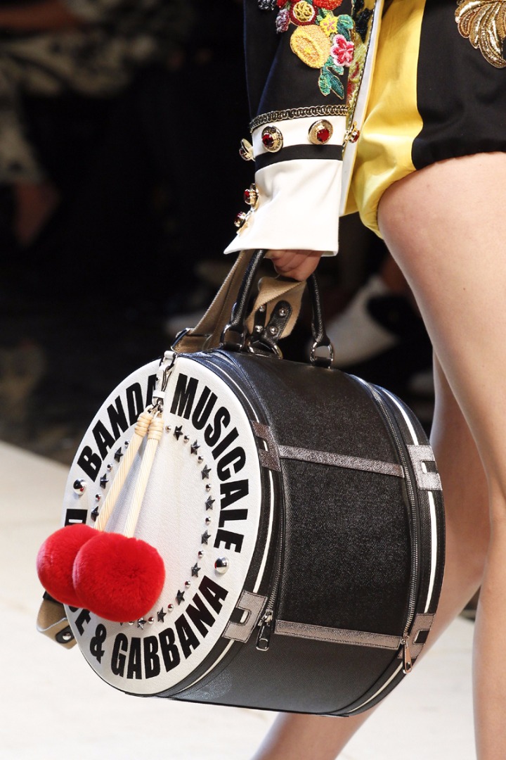 กระเป๋า