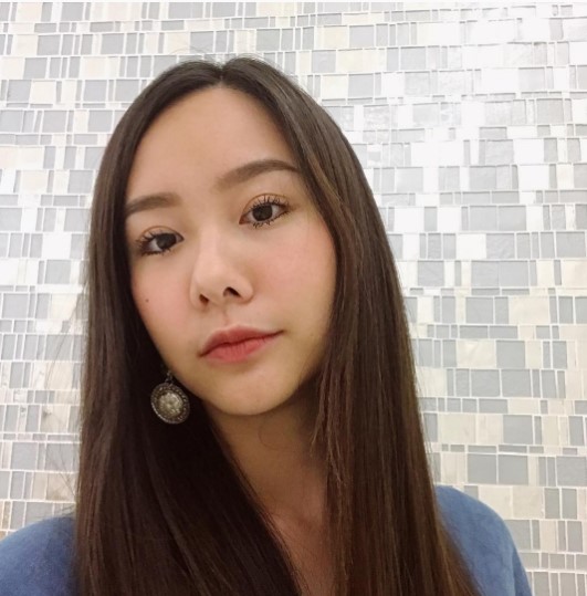 ดาราหน้าผากกว้าง