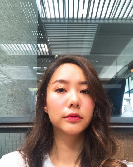 ดาราหน้าผากกว้าง