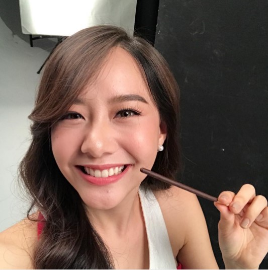 ดาราหน้าผากกว้าง